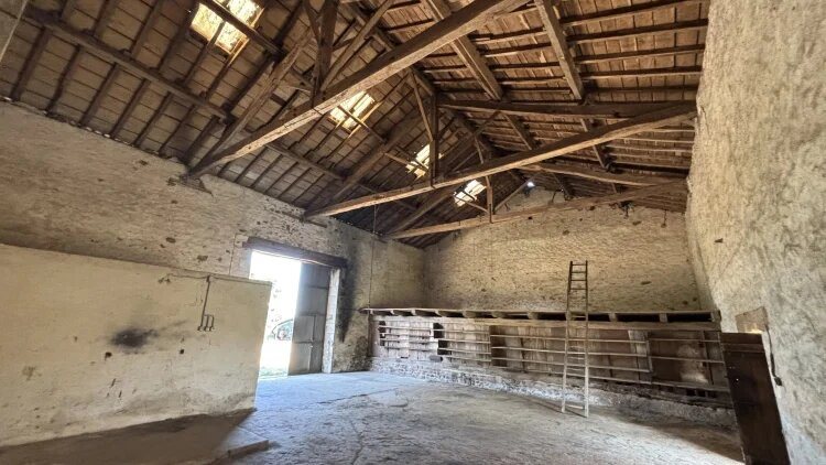 Maison à vendre, 140m², Lathus-Saint-Rémy