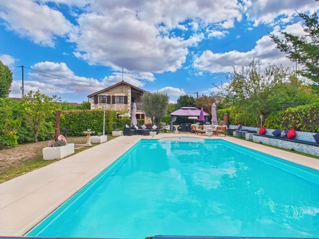 Maison à vendre, 230m², Brantôme