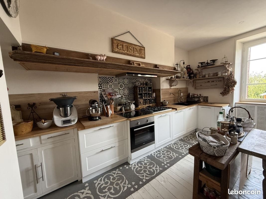 Maison à vendre, 221m², Rieupeyroux