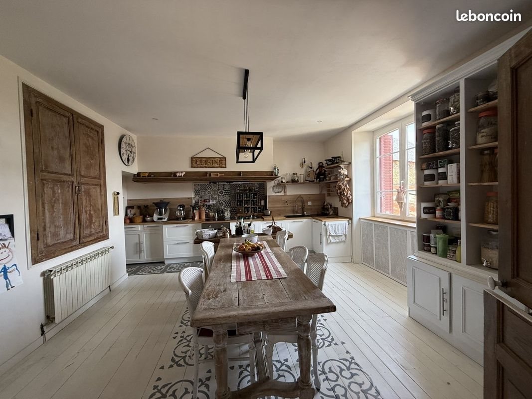 Maison à vendre, 221m², Rieupeyroux