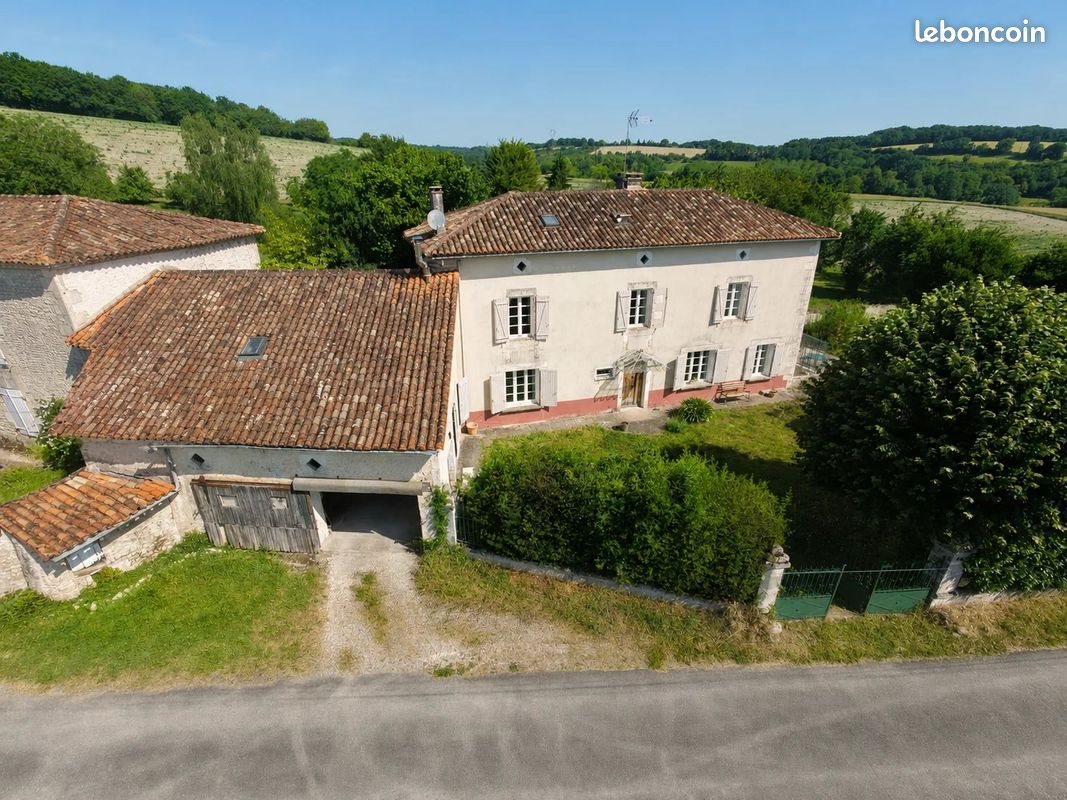 Maison à vendre, 170m², Salles-Lavalette