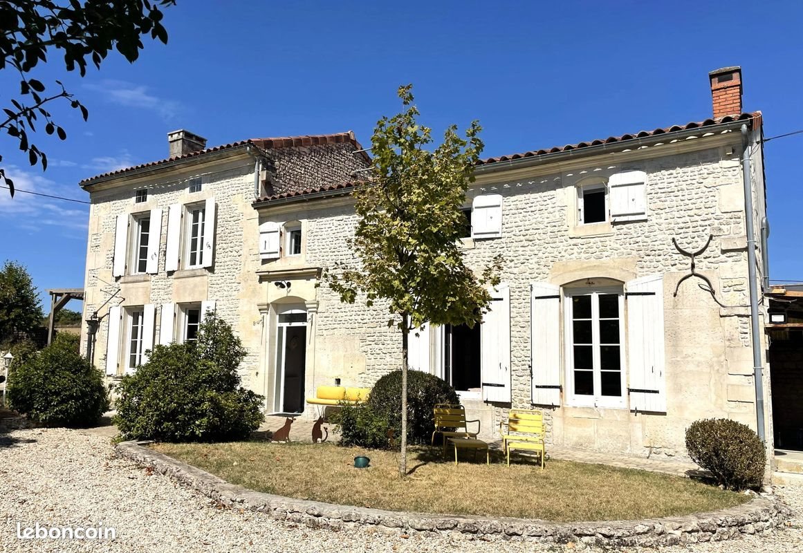 Maison à vendre, 186m², Angeac-Champagne