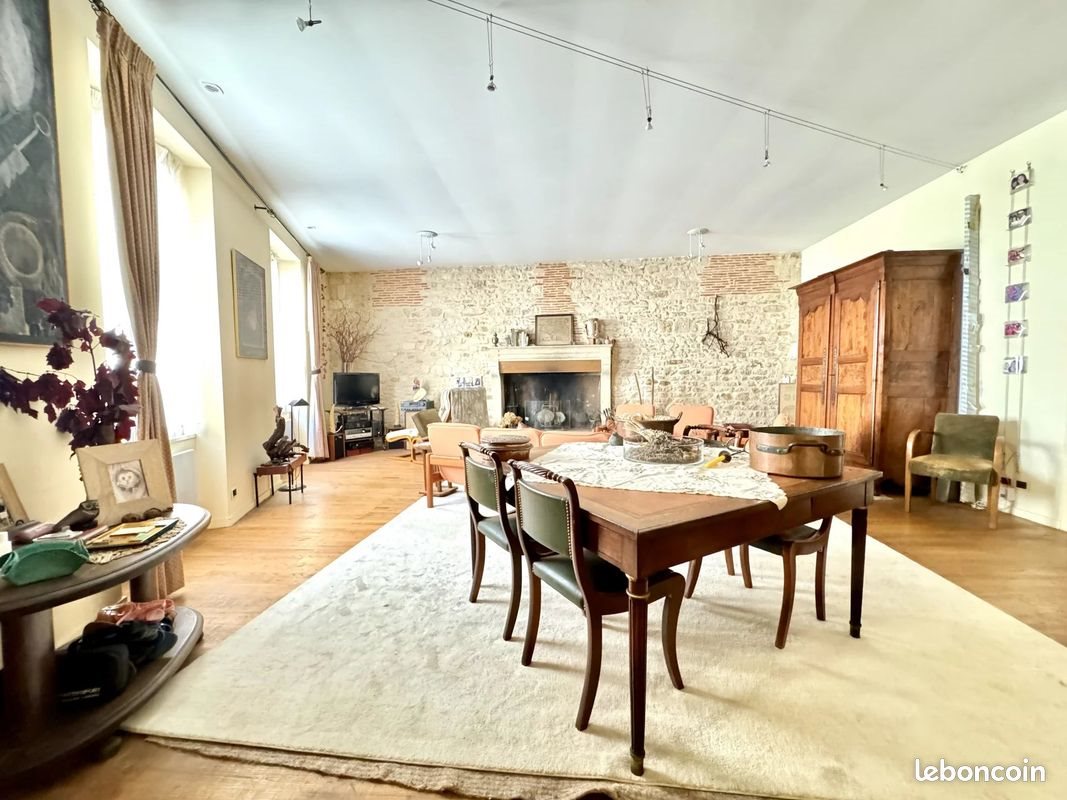 Maison à vendre, 333m², Ruffec