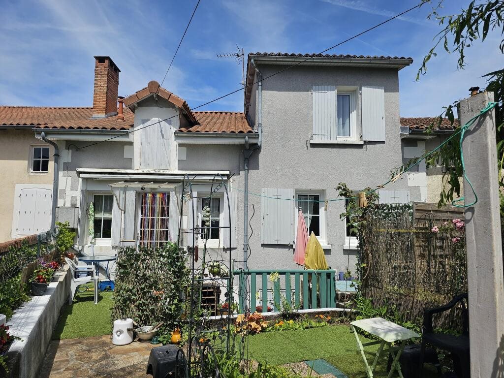 Maison à vendre, 78m², Chabanais
