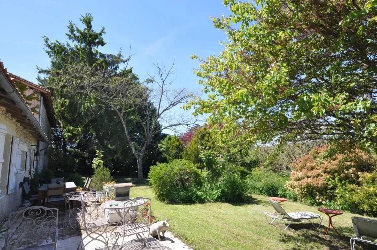 Maison à vendre, 150m², Aubeterre-sur-Dronne