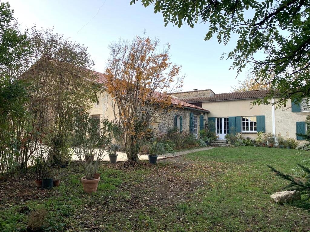 Maison à vendre, 167m², Sauveterre-de-Guyenne