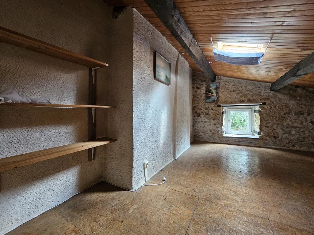 Maison à vendre, 104m², Saint-Laurent-de-Céris