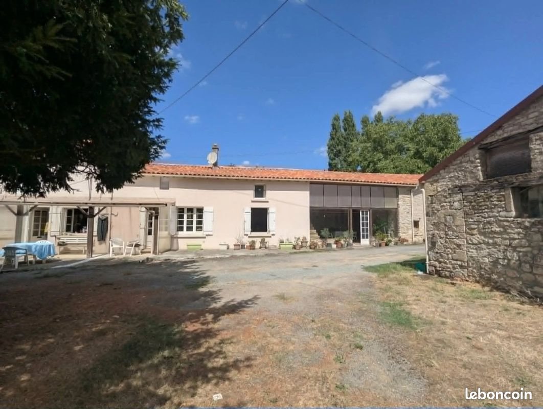 Maison à vendre, 137m², Bazoges-en-Pareds