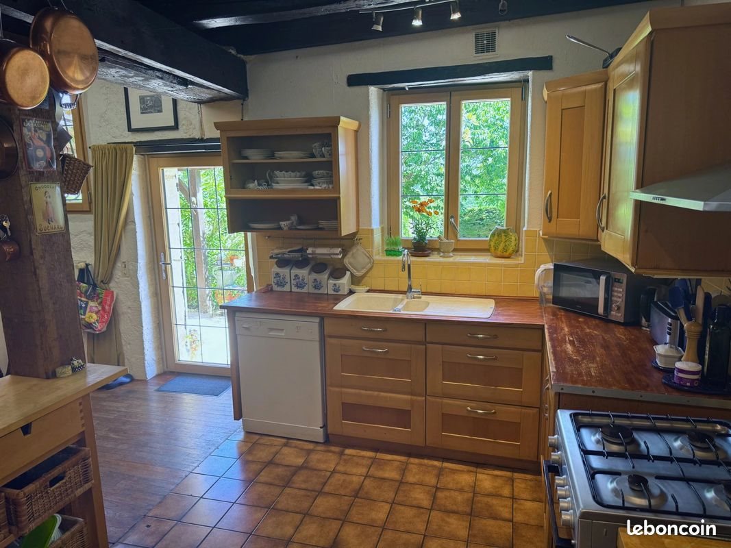 Maison à vendre, 141m², Neuvic