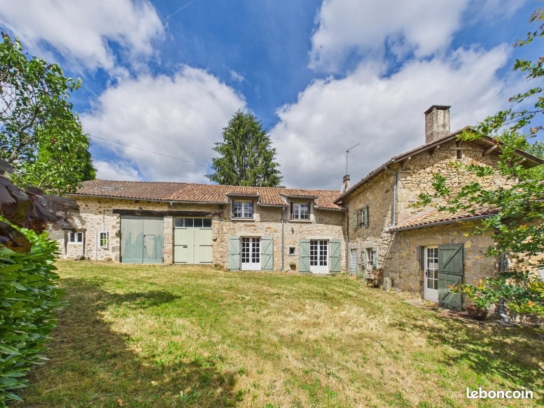 Maison à vendre, 306m², Abjat-sur-Bandiat