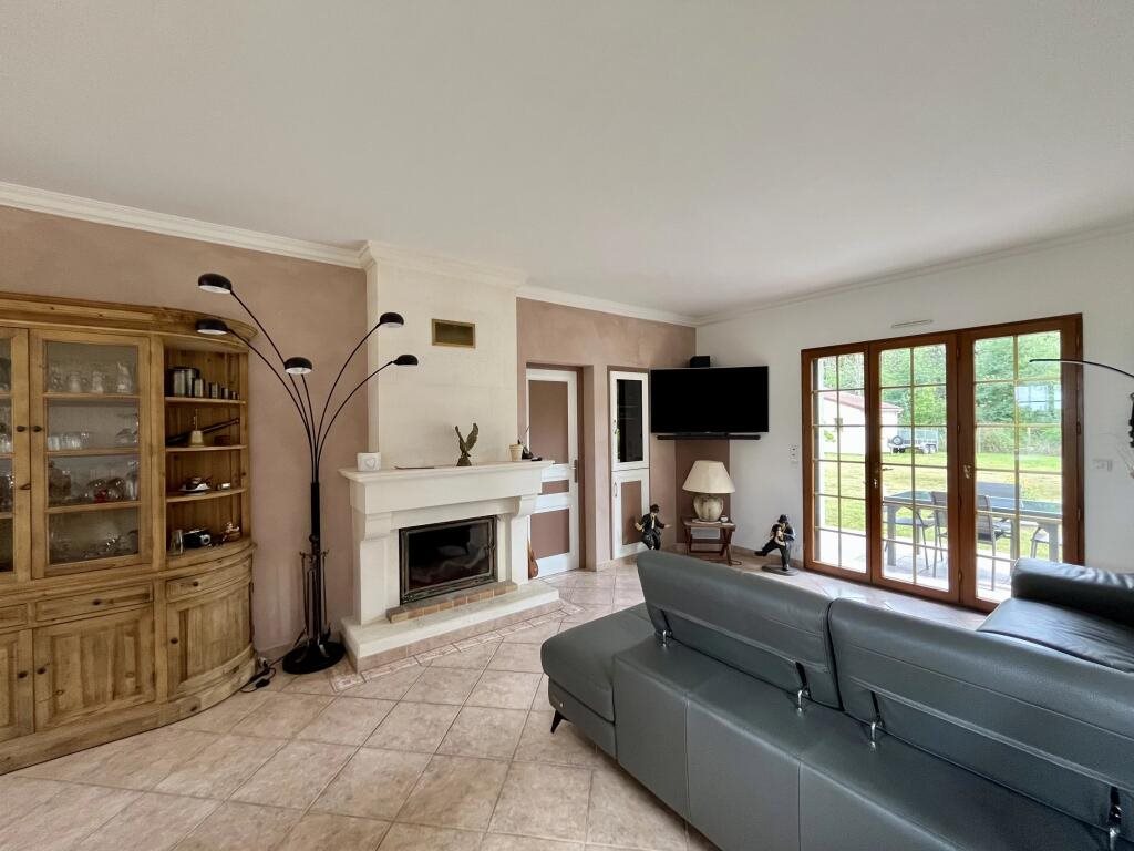 Maison à vendre, 188m², Saint-Sulpice-de-Roumagnac