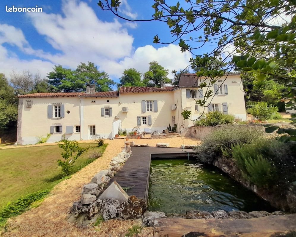 Maison à vendre, 240m², Verteillac