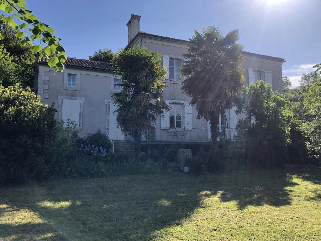 Maison à vendre, 4409m², Londigny