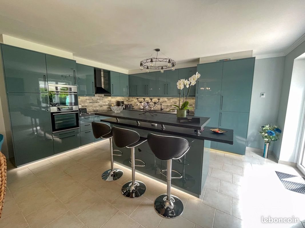 Maison à vendre, 255m², Marval