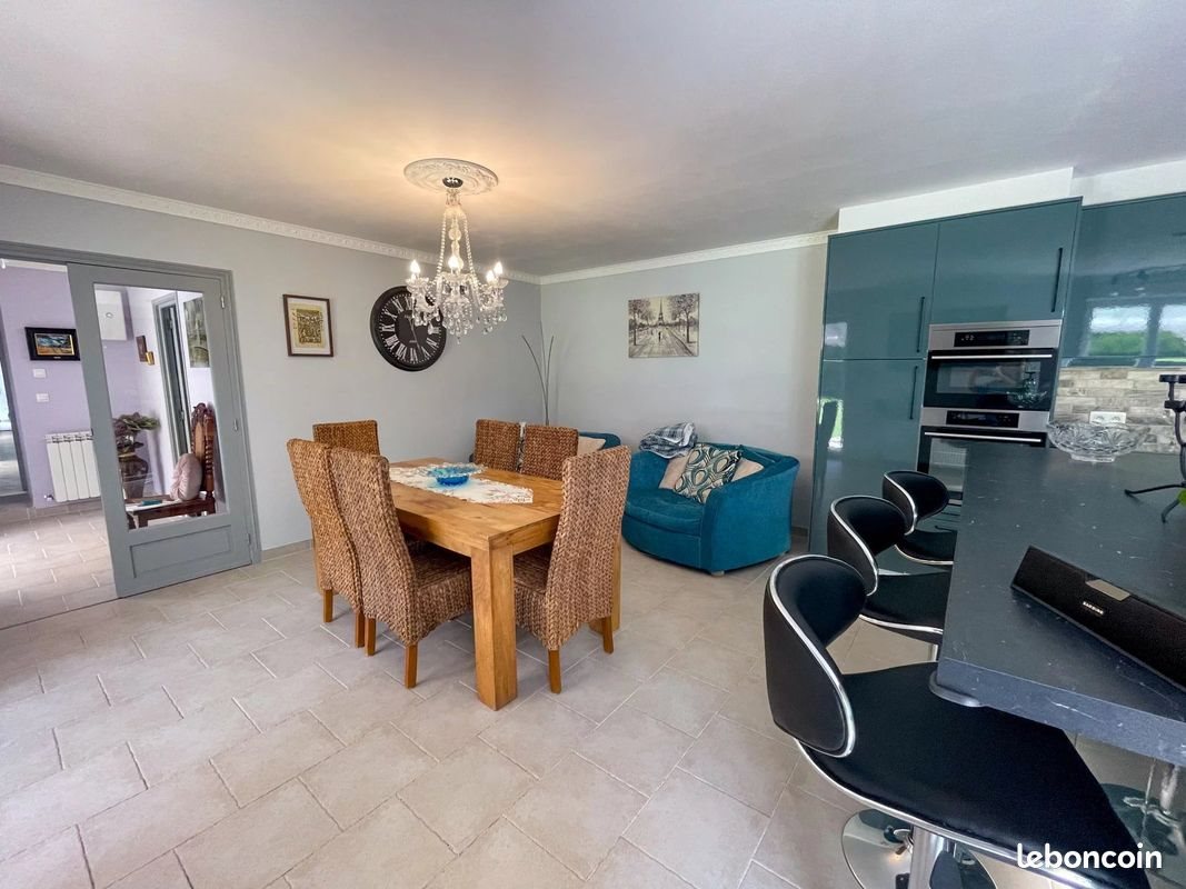 Maison à vendre, 255m², Marval