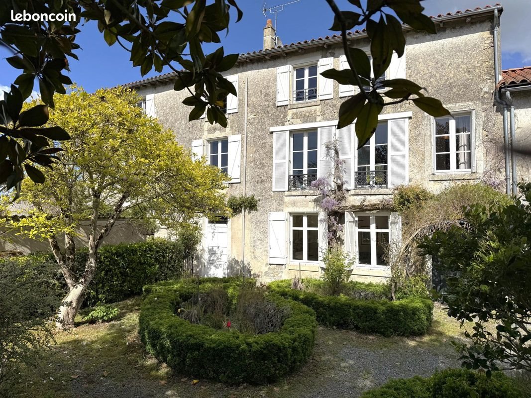 Maison à vendre, 204m², La Mothe-Saint-Héray