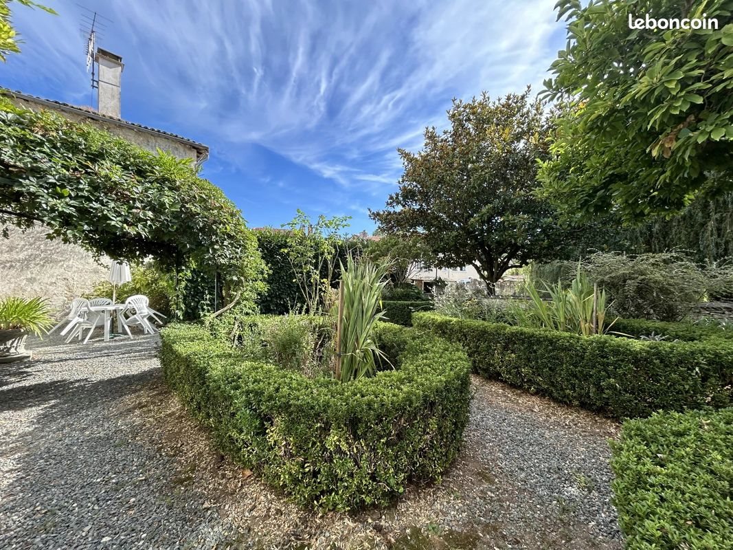 Maison à vendre, 204m², La Mothe-Saint-Héray