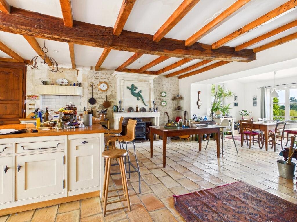 Maison à vendre, 198m², Angeac-Charente