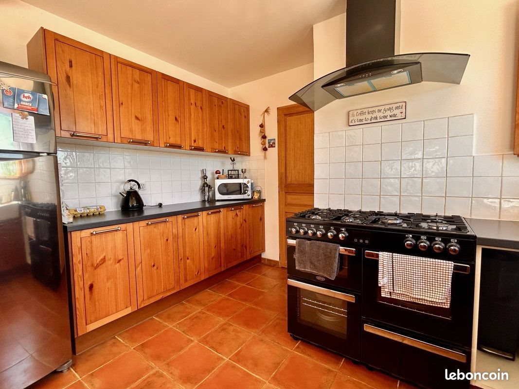 Maison à vendre, 141m², Gourdon