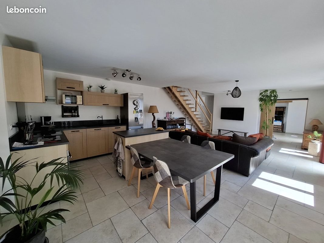 Maison à vendre, 190m², Brioux-sur-Boutonne