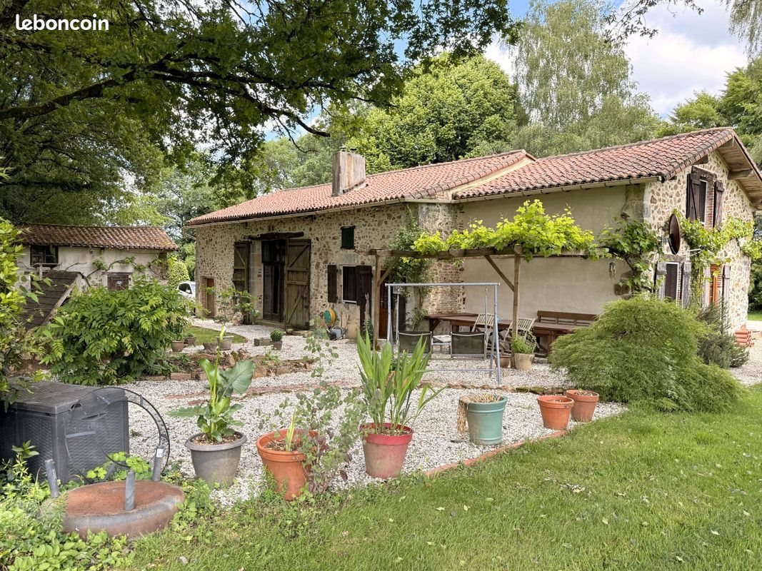Maison à vendre, 174m², Saulgond