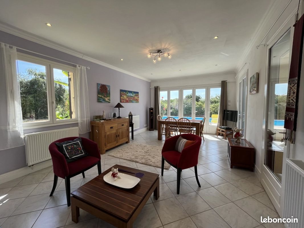 Maison à vendre, 165m², Saint-Jory-de-Chalais