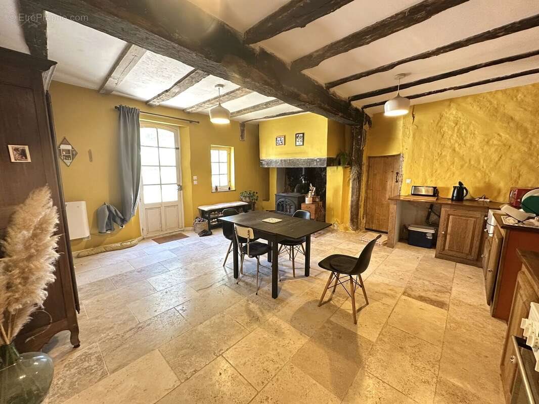 Maison à vendre, 107m², Montpon-Ménestérol