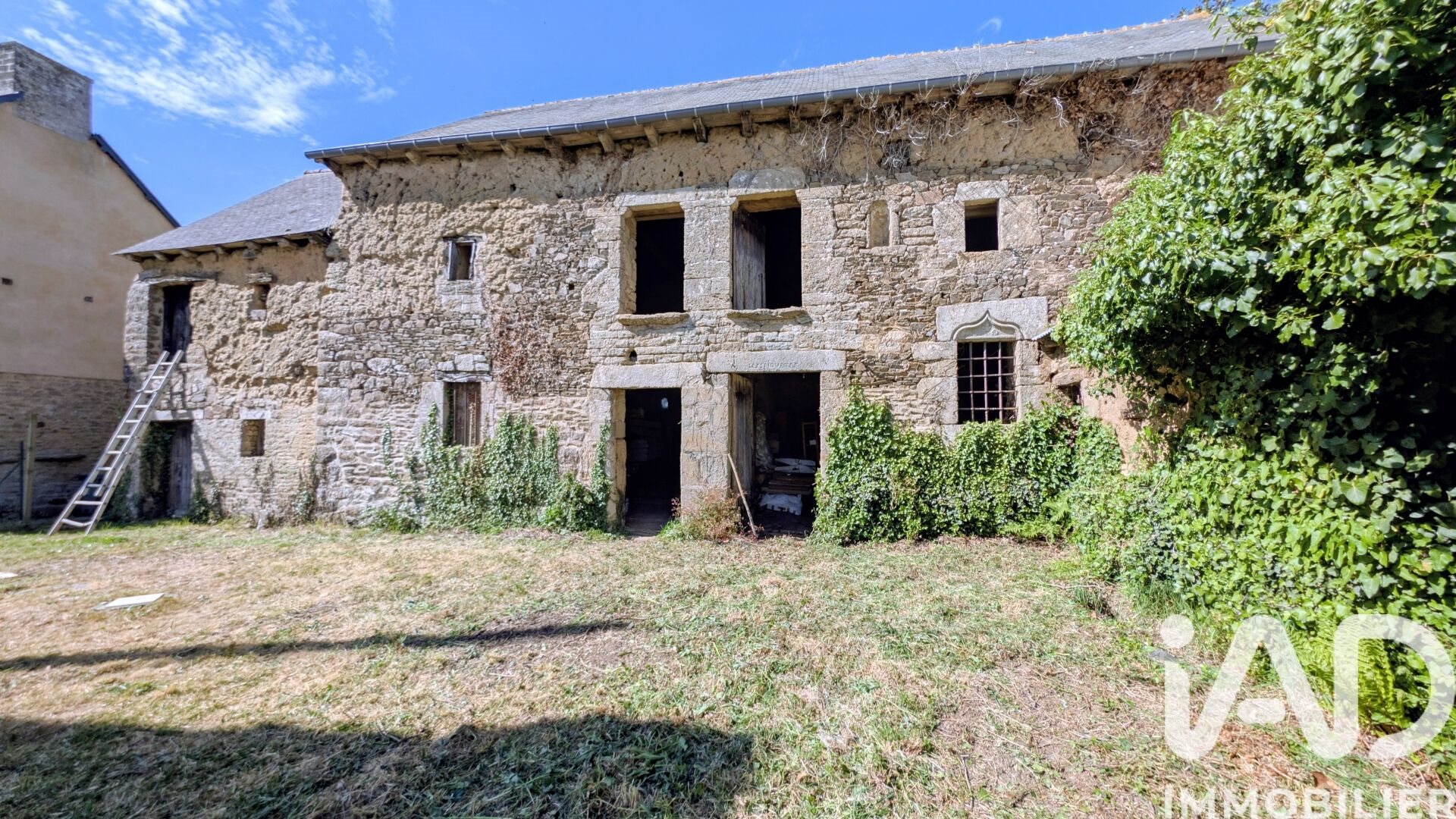 Maison à vendre, 300m², Saint-Thual