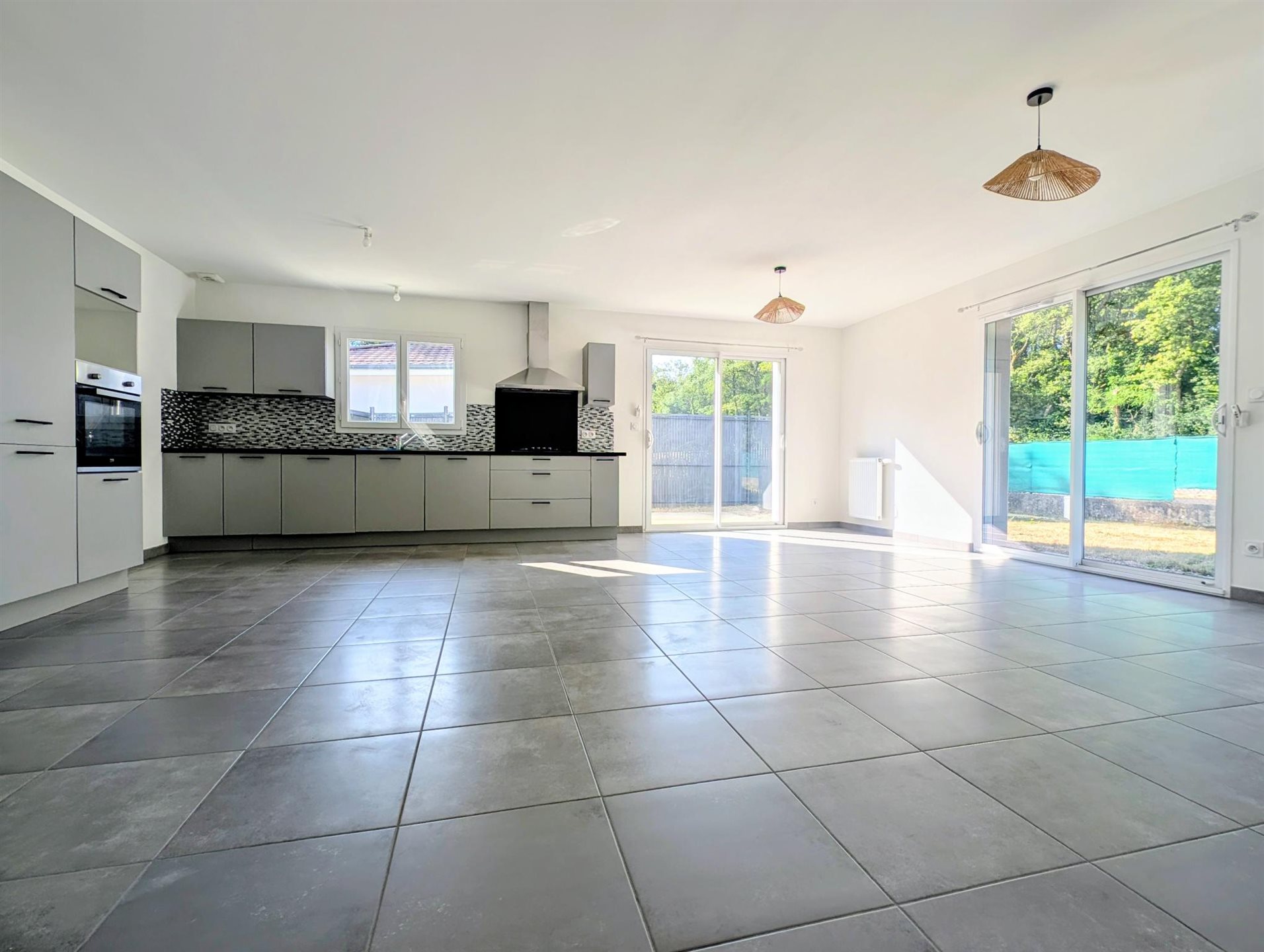 Maison à vendre, 92m², Servas
