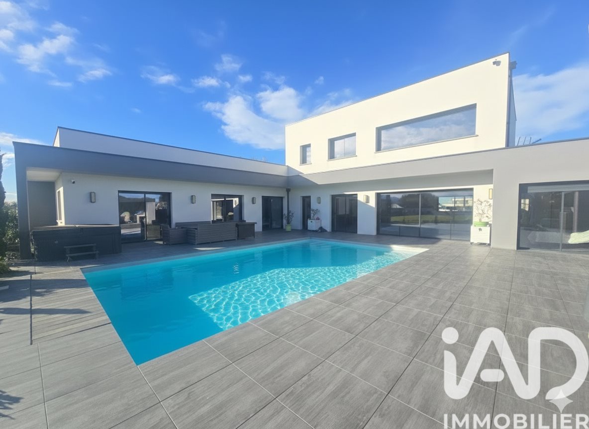 Maison à vendre, 244m², Ibos
