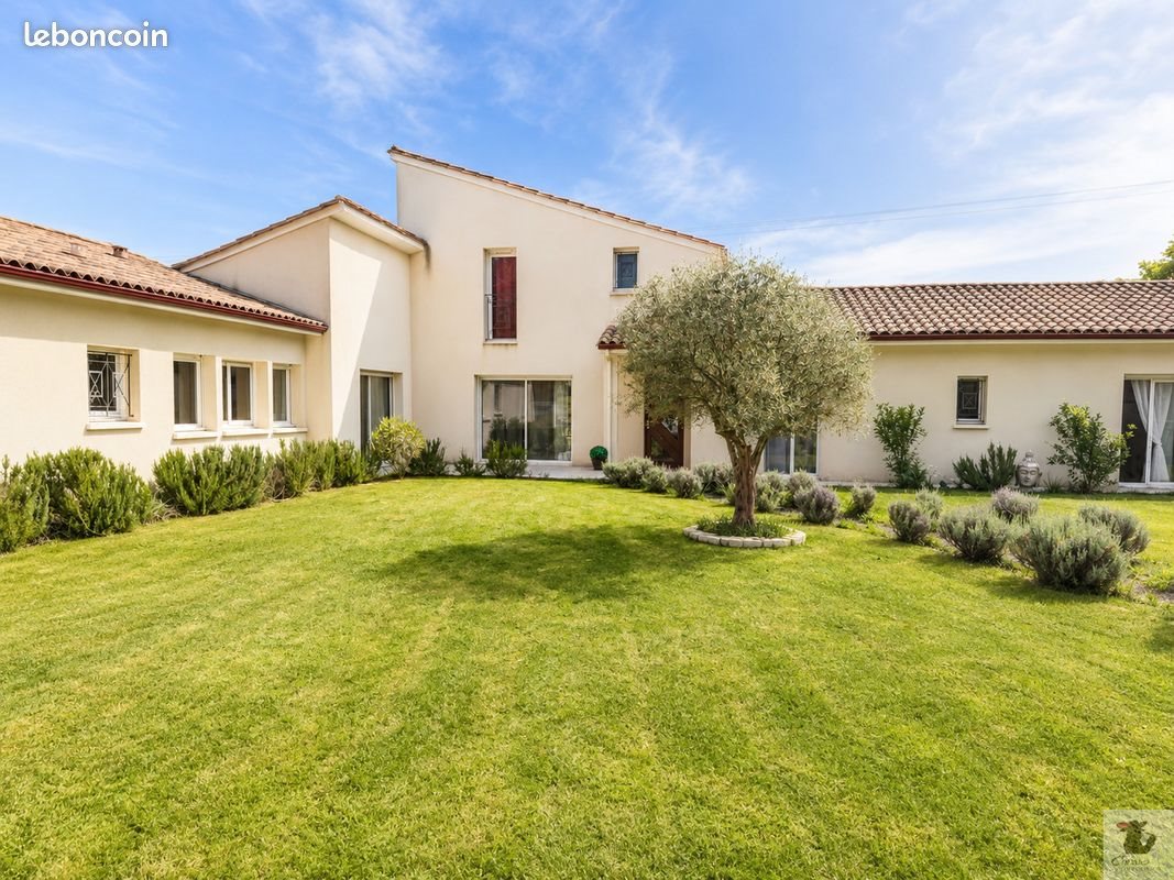 Maison à vendre, 280m², Bergerac