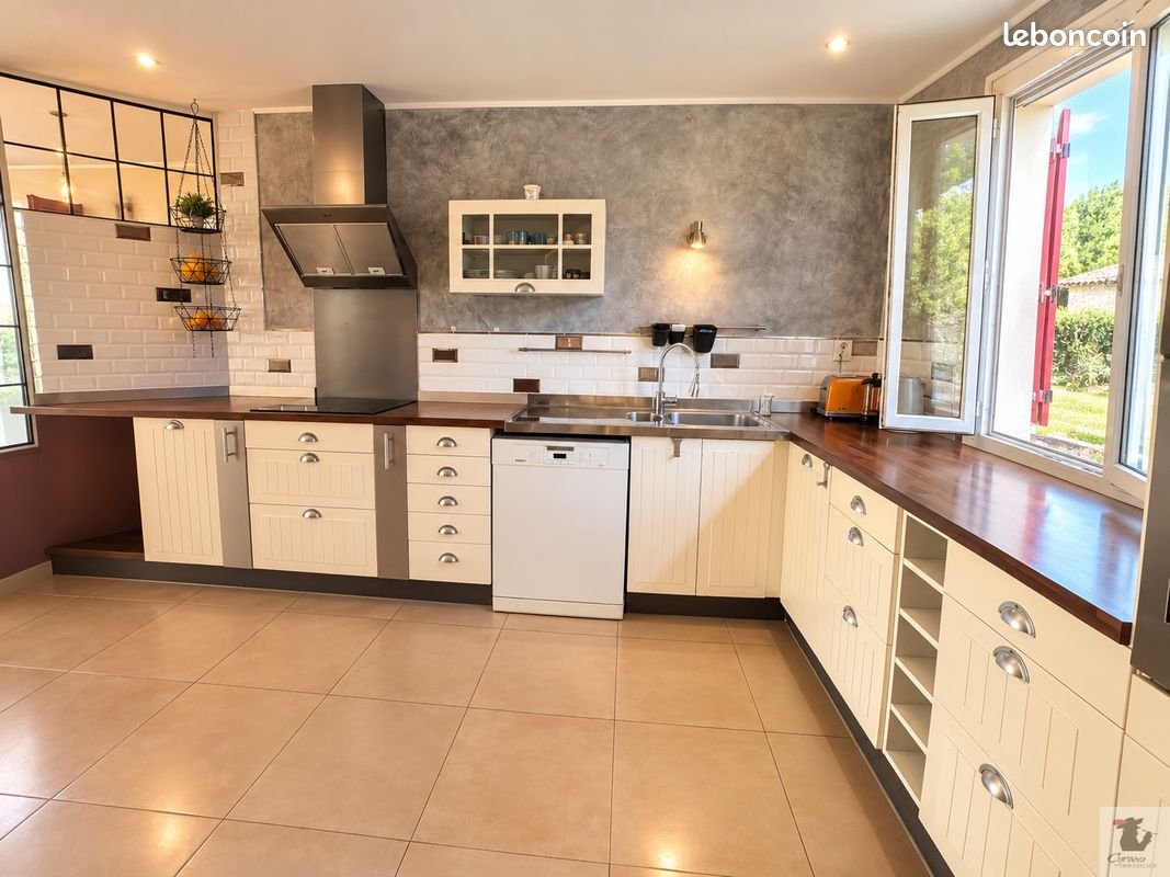 Maison à vendre, 136m², Creysse