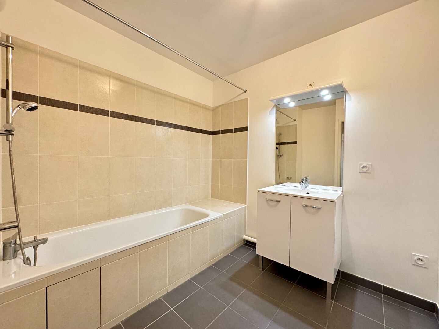 Appartement à vendre, 63m², Dammarie-lès-Lys