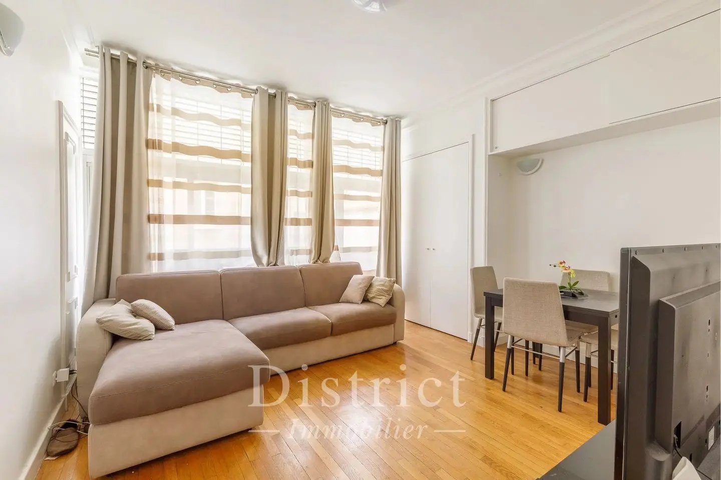 Appartement à louer, 60m², Paris 8ème