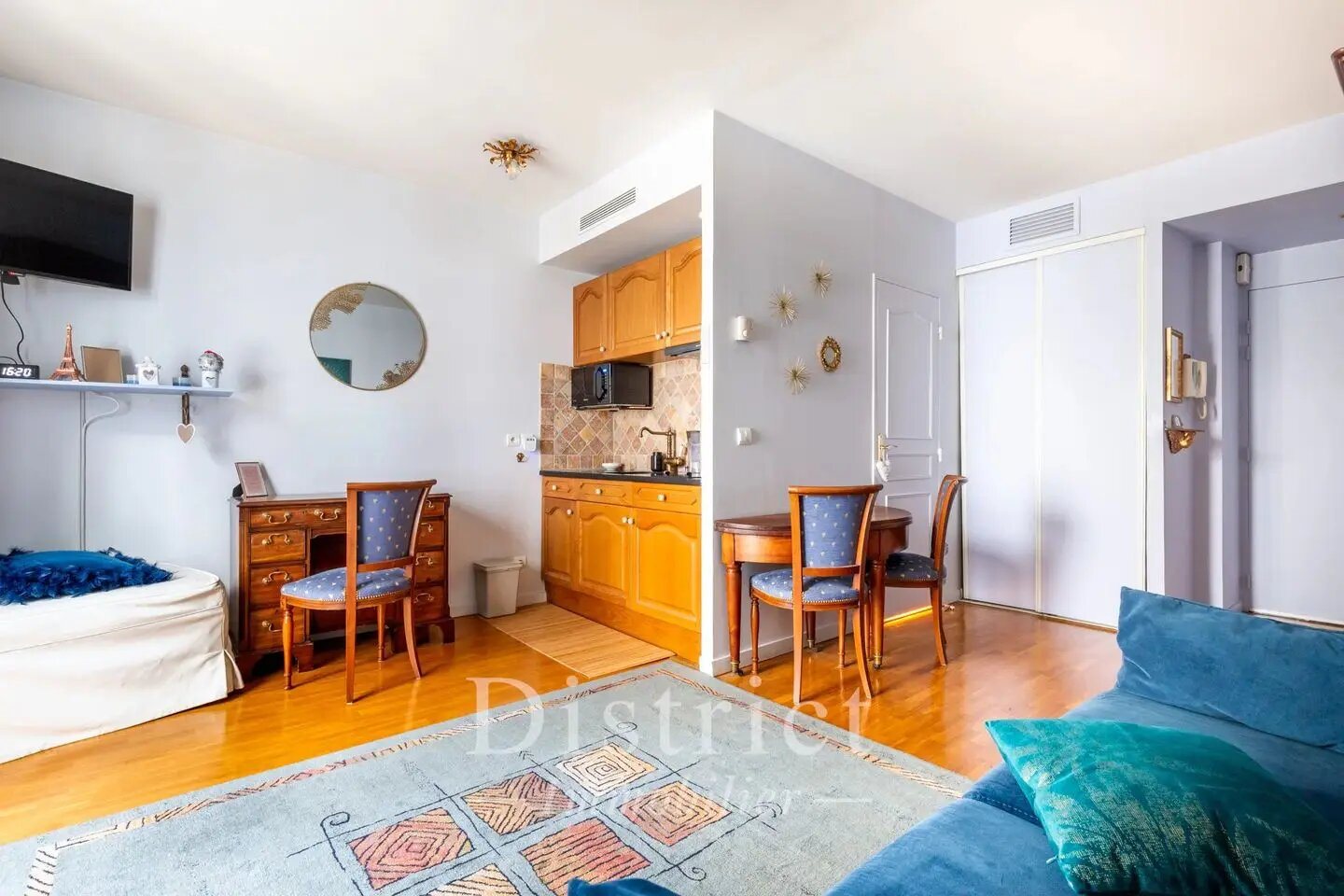 Appartement à louer, 26m², Paris 8ème