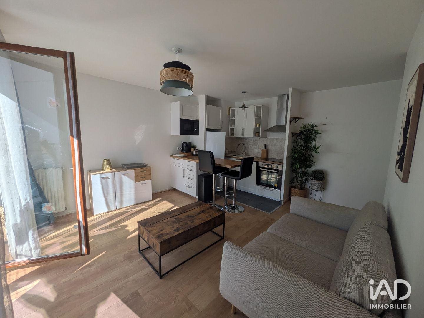 Appartement à louer, 42m², Cergy