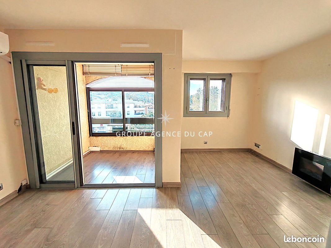 Appartement à vendre, 45m², Fréjus