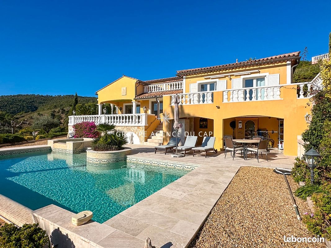 Maison à vendre, 177m², Roquebrune-sur-Argens