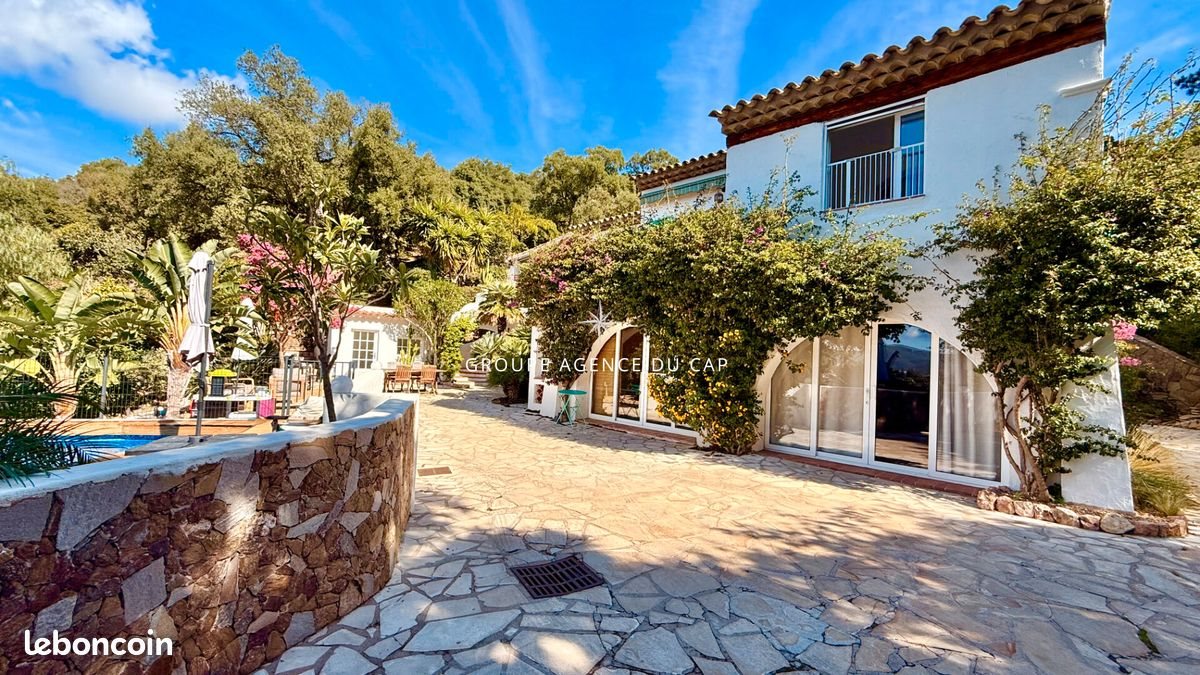 Maison à vendre, 174m², Roquebrune-sur-Argens