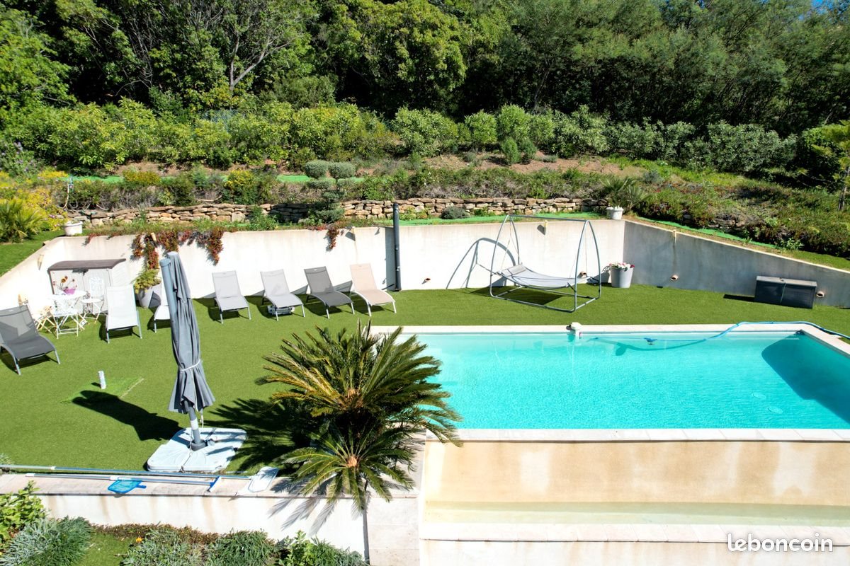 Maison à vendre, 185m², Roquebrune-sur-Argens