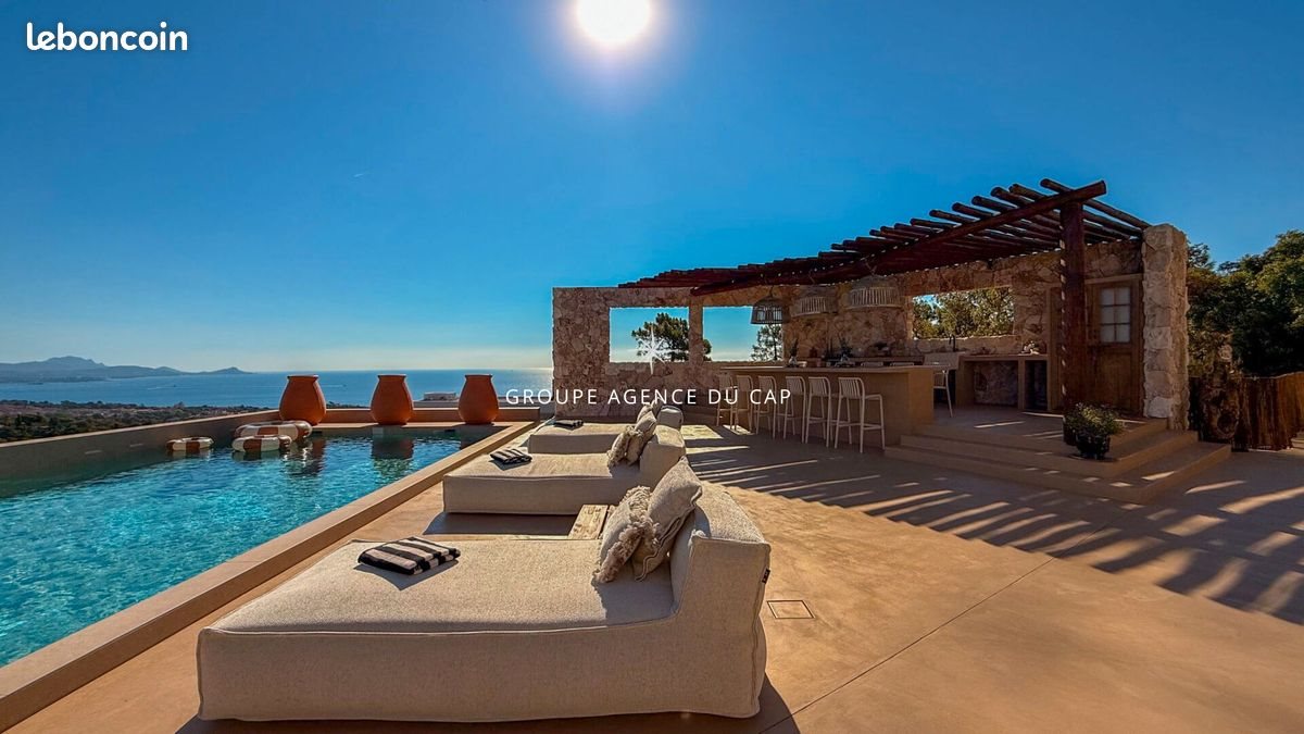 Maison à vendre, 450m², Roquebrune-sur-Argens