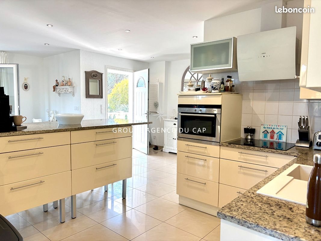 Maison à vendre, 147m², Roquebrune-sur-Argens