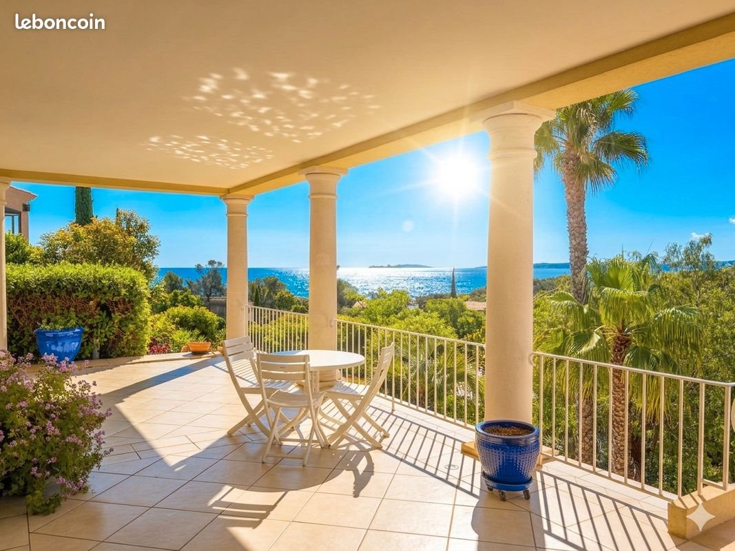 Maison à vendre, 232m², Roquebrune-sur-Argens