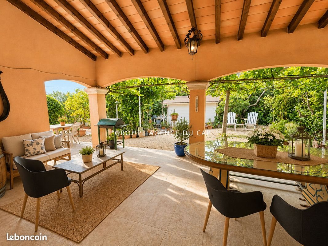 Maison à vendre, 165m², Roquebrune-sur-Argens