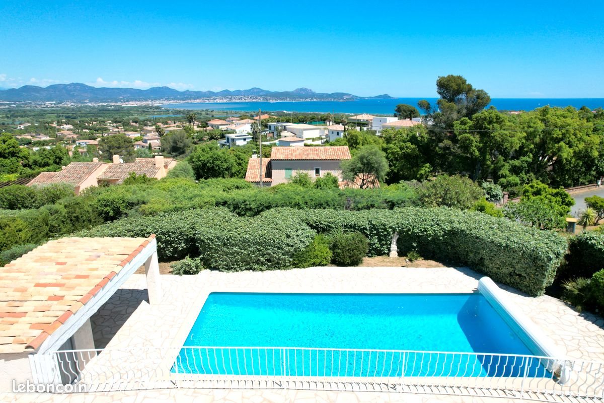 Maison à vendre, 101m², Fréjus