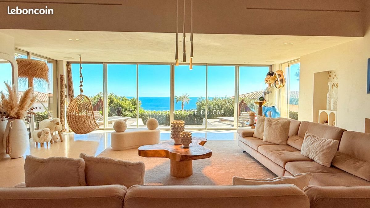 Maison à vendre, 420m², Roquebrune-sur-Argens