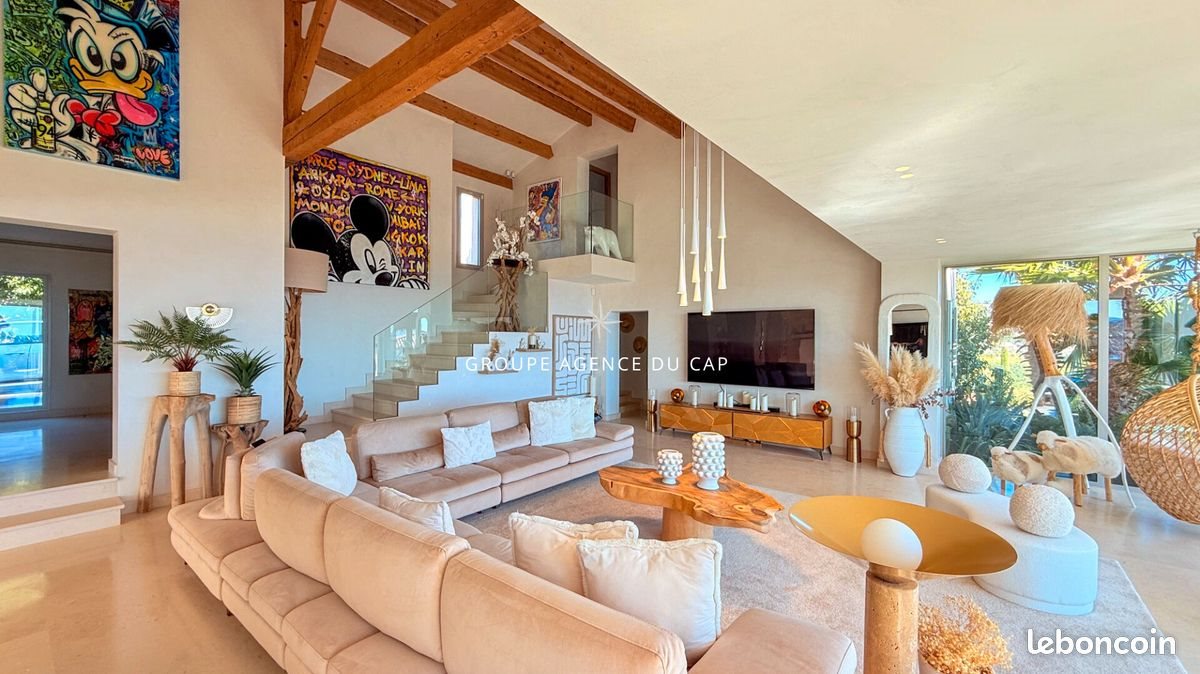 Maison à vendre, 420m², Roquebrune-sur-Argens