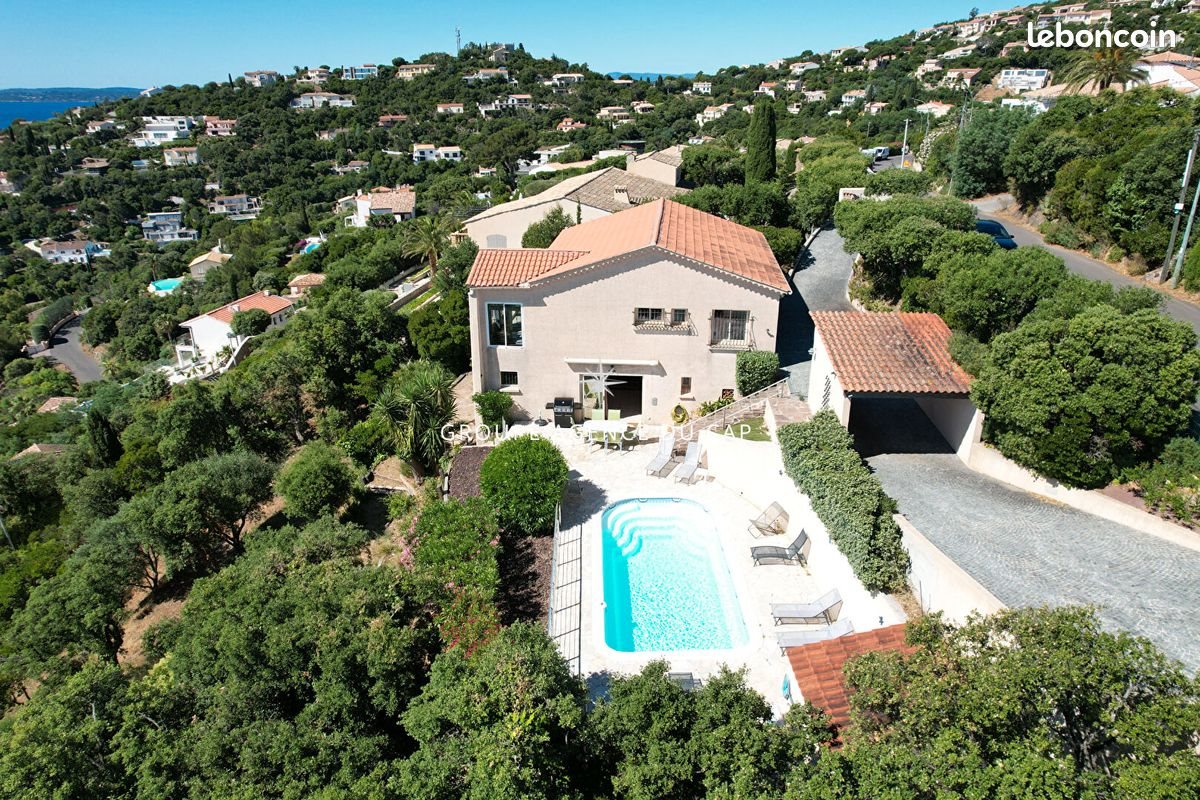 Maison à vendre, 170m², Roquebrune-sur-Argens