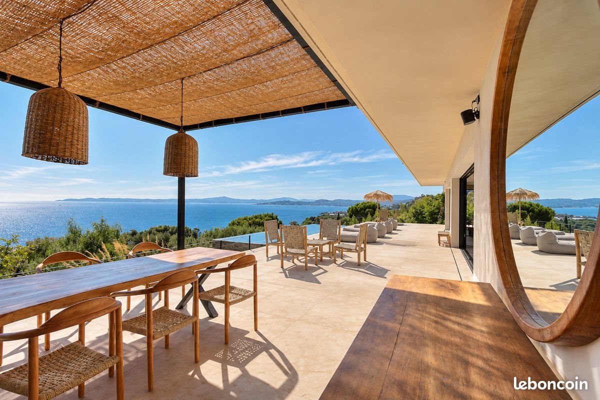 Maison à vendre, 493m², Roquebrune-sur-Argens