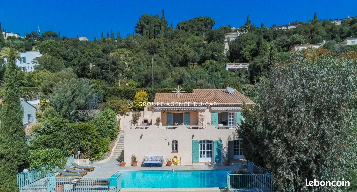Maison à vendre, 206m², Roquebrune-sur-Argens